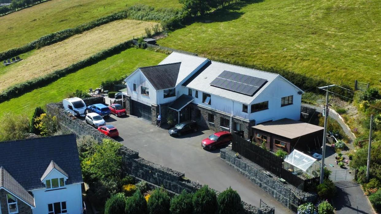 Y Grange Bed & Breakfast Llanfihangel-y-Creuddyn Luaran gambar