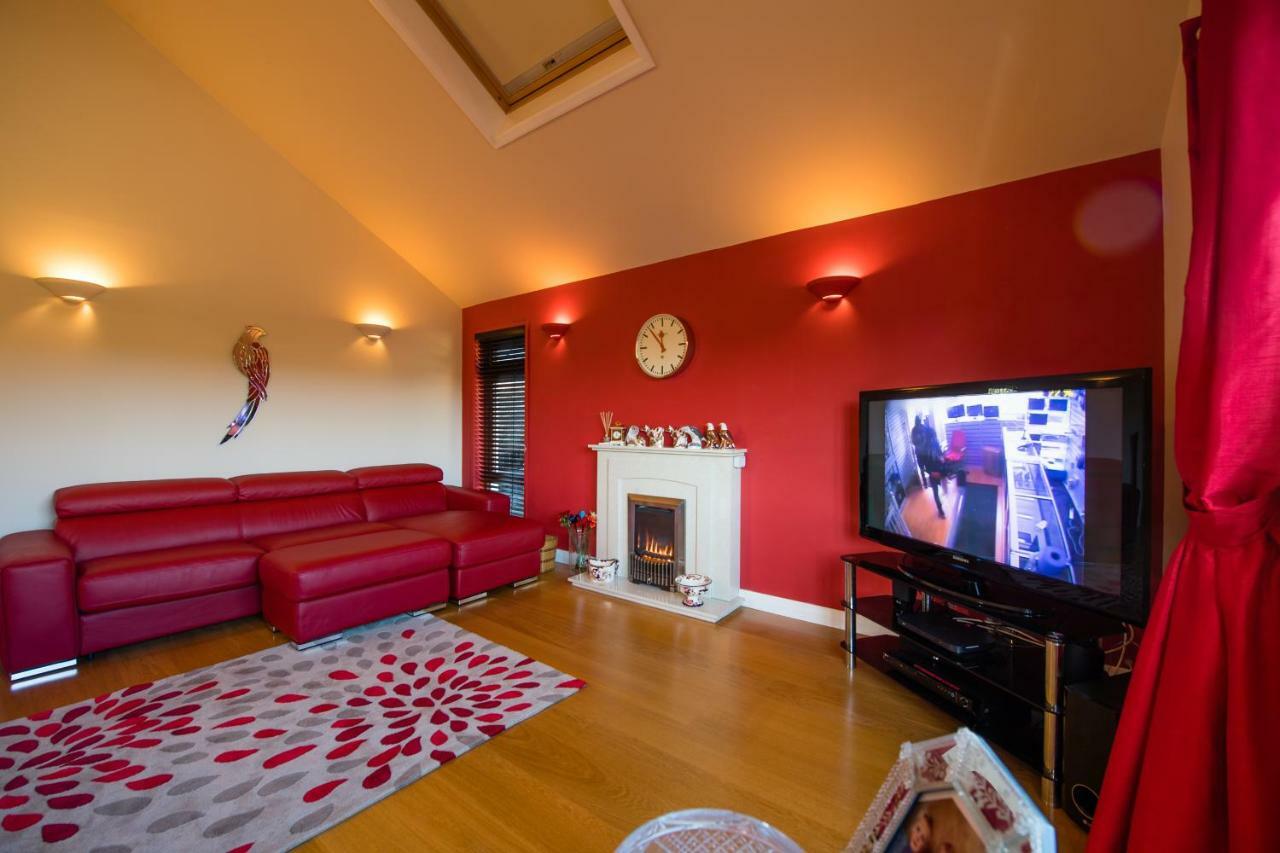 Y Grange Bed & Breakfast Llanfihangel-y-Creuddyn Luaran gambar