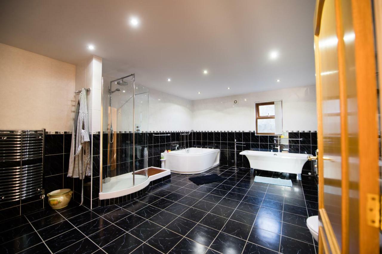 Y Grange Bed & Breakfast Llanfihangel-y-Creuddyn Luaran gambar
