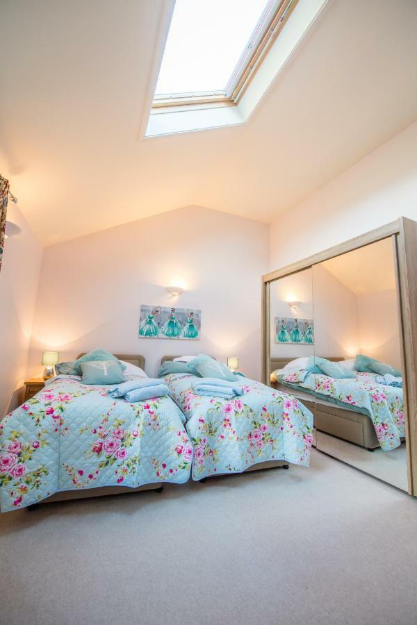 Y Grange Bed & Breakfast Llanfihangel-y-Creuddyn Luaran gambar