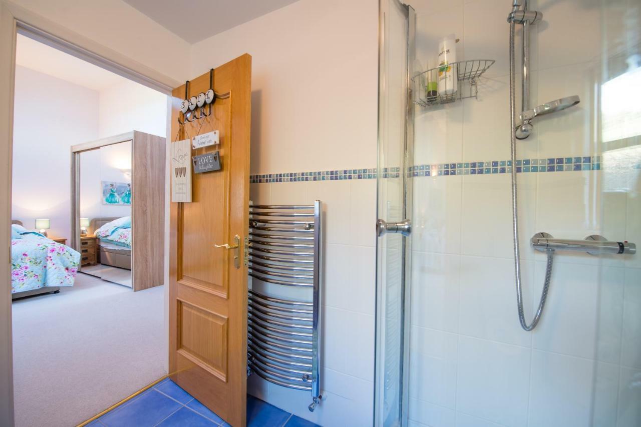 Y Grange Bed & Breakfast Llanfihangel-y-Creuddyn Luaran gambar