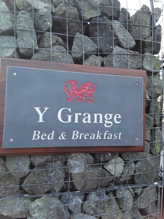 Y Grange Bed & Breakfast Llanfihangel-y-Creuddyn Luaran gambar