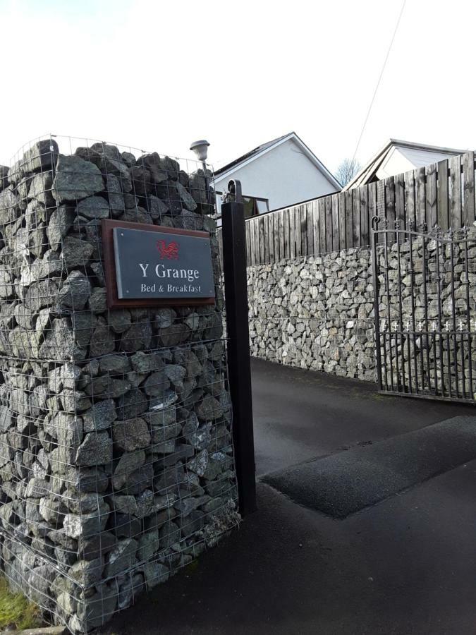 Y Grange Bed & Breakfast Llanfihangel-y-Creuddyn Luaran gambar